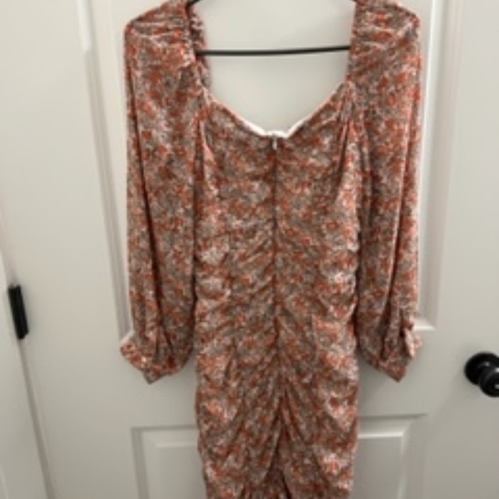 Dress - Picture 2 of 2